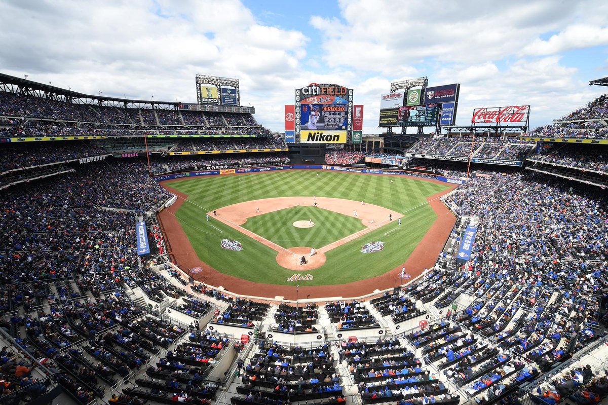 deadlineupdates's tweet image. BLACKPINK's next DEADLINE world tour is today at Citi Field in New York, USA. 馃搷馃嚭馃嚫
July 26th and 27th, 8:00 PM.