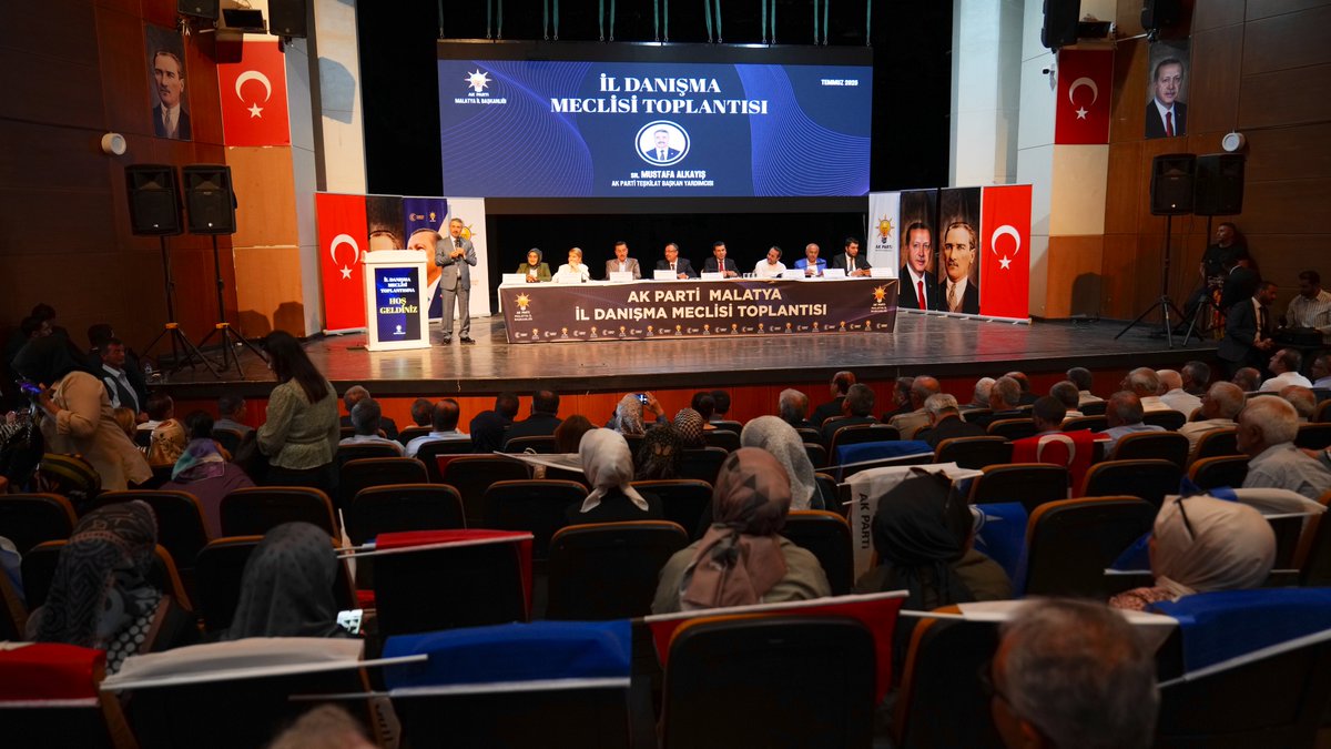 Genel Merkez Teşkilat Başkan Yardımcımız, Bölge Koordinatörümüz ve Adıyaman Milletvekilimiz Sayın Mustafa Alkayış, Teşkilat Başkanlığı Orta Doğu Anadolu Bölgesi Genel Koordinasyonundan Sorumlu Koordinatörümüz Sayın Recep Aydın, Malatya Milletvekillerimiz Sayın Bülent Tüfenkci,