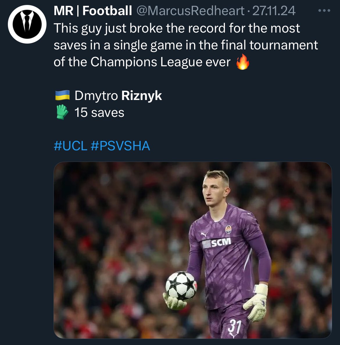 MarcusRedheart's tweet photo. Under the @FabrizioRomano post, everyone asks who this guy is and how good he is.

Last fall, he set a new Champions League record for the number of saves per match.

#safc https://t.co/8VpGC9FnD3