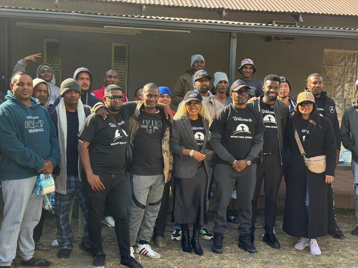 BruceMsidi's tweet image. Joined our Caring and Sharing team from the Johannesburg campus at a local rehab centre. 
A meaningful time of giving back. 

Shoutout to Pastor Bevis Kapaso and team for leading with heart.

Let’s keep being a blessing. Matthew 5:16 🌟

#Occupy