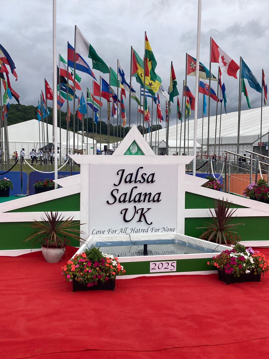 We've been at Jalsa Salana 2025, helping to raise awareness of kidney disease &amp; the importance of kidney health. Thank you to everyone we met who all made us feel so welcome &amp; for the kindness of every person who made a donation to us at the event today.
#JalsaUK  #JalsaSalana