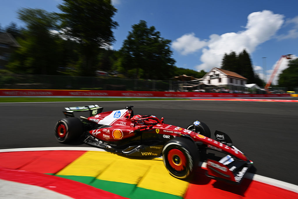 SoyMotor's tweet image. 🥉 Leclerc saldrá TERCERO en Bélgica
🗣️ "No me lo esperaba. Estoy muy contento, es extraño decir eso porque es un tercer puesto y estoy a tres décimas, pero pensábamos que íbamos a estar más atrás"
#F1 #BelgianGP