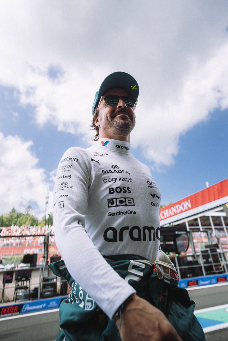 SoyMotor's tweet image. 🤔Hülkenberg salía 19º y llegó al podio en Silverstone con lluvia... ¿podrá emularlo mañana Alonso?
😂"En mis 20 años de carrera no me ha pasado nunca"
😂"Igual visitó Lourdes antes de Silverstone"
#F1 #BelgiumGP