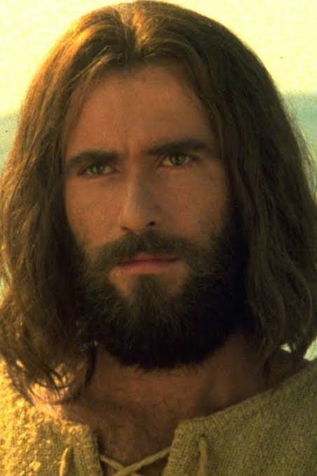 jondreytips's tweet image. Which one is ur Jesus ?
Brain Deacon Robert Powell