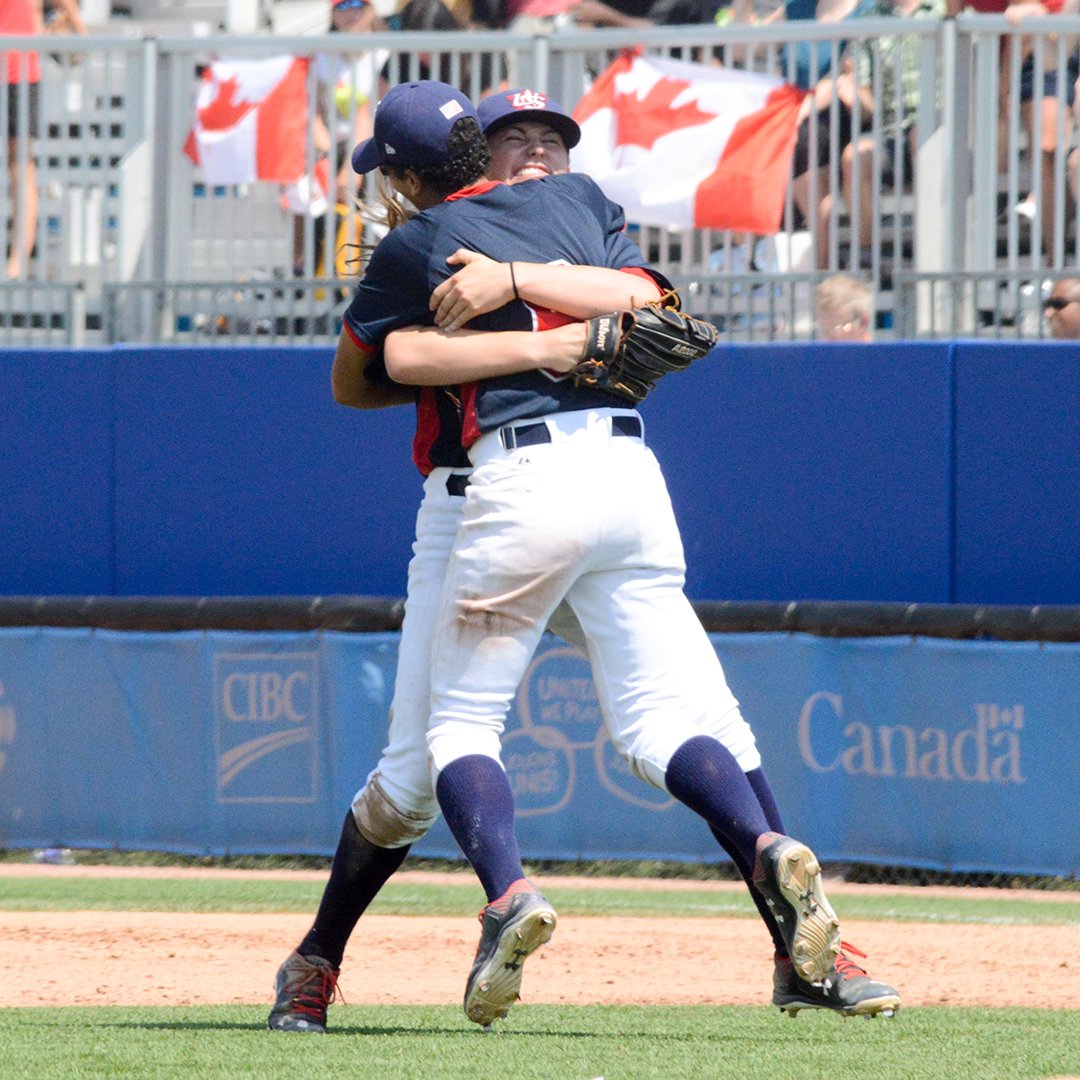 USABaseball's tweet image. On this day in 2015, the Women’s National Team captured its fourth gold medal in program history, defeating Canada 11-3 at the Toronto 2015 Pan Am Games! 🏅🇺🇸

#OnthisDay x @bigleaguechew x @USABaseballWNT
