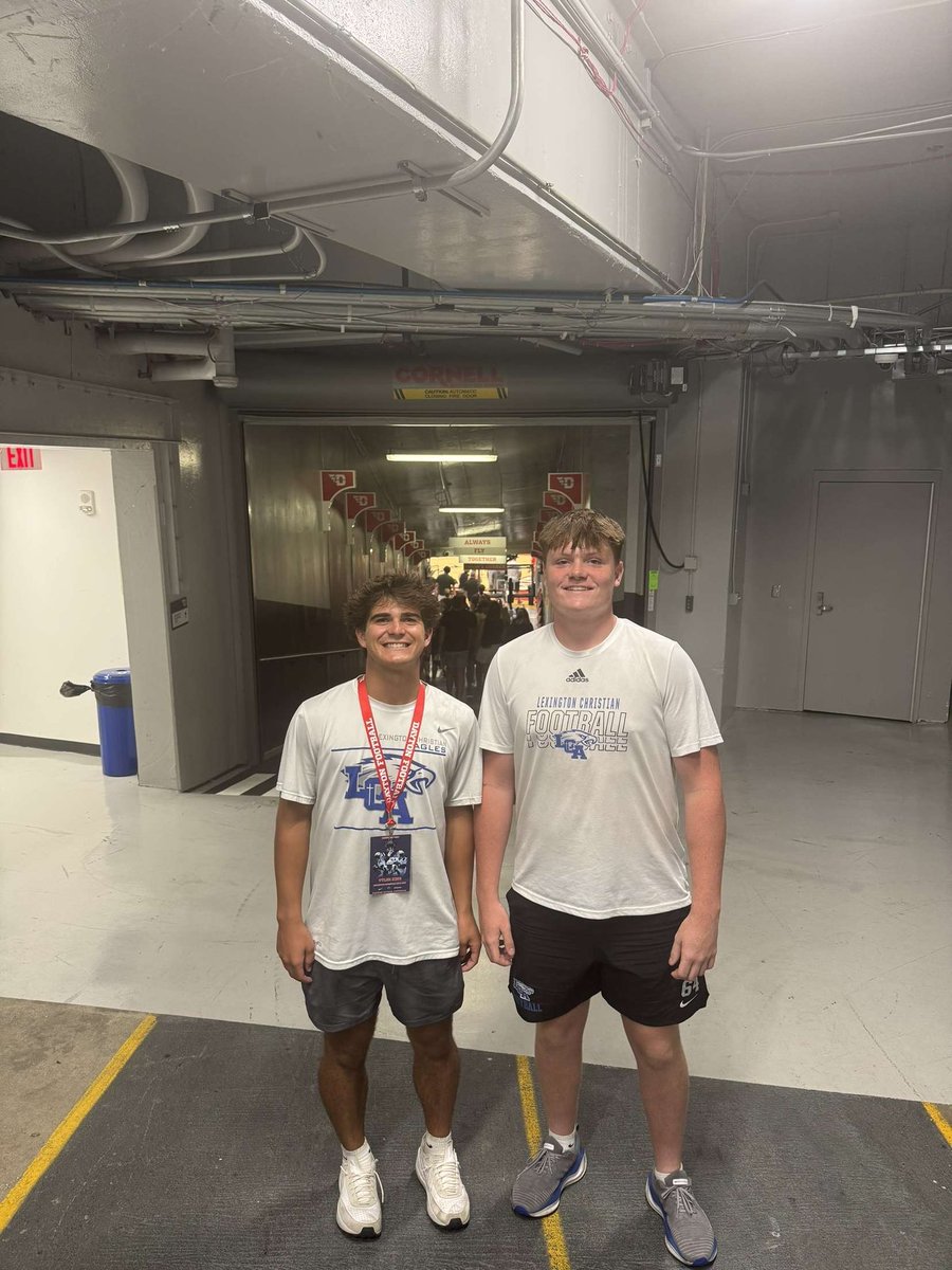 Tylerking_9's tweet image. Had a great time at @DaytonFootball yesterday! Thank you to @CoachOrts and @coachyakes7 for having me and teaching me about UD!
@TDAndrews4 @Oakley_Watkins @cornell_burbage @draydenburton @MattieLebryk @willvernon18