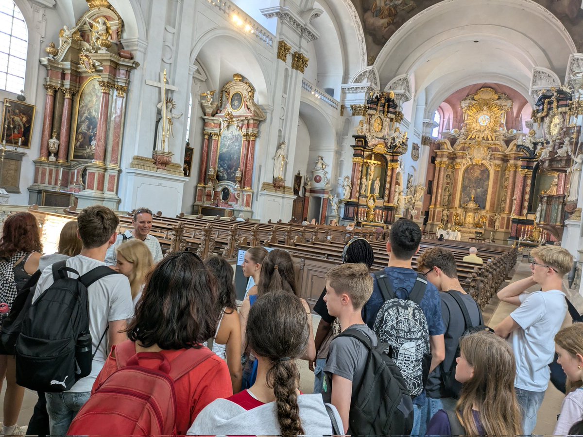 On Friday, Pupils visited the beautiful city of Bamberg, known as 'Franconian Rome'. From the pictures, you can perhaps see why! Pupils had time to explore its many shops and start thinking about gifts for their hosts! #GPCErlangen