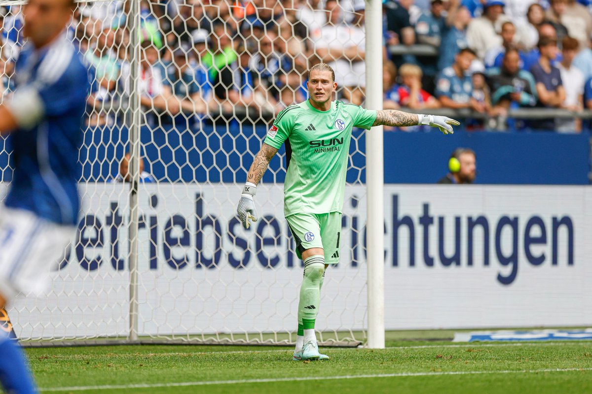 s04's tweet image. Die zweite Hälfte läuft, hier geht's zum Stream 👉 s04.de/S04SFC-2526-LI…
⏱️ 46' | #S04SFC 0:2 | #S04