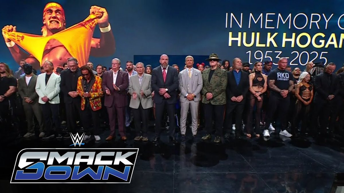 wrestlenomics's tweet image. Now surpassed 1,000,000 views on WWE&apos;s official YouTube channel:

&quot;WWE pays tribute to Hulk Hogan with 10-bell salute: SmackDown highlights, July 25, 2025&quot;

1,086,668 views