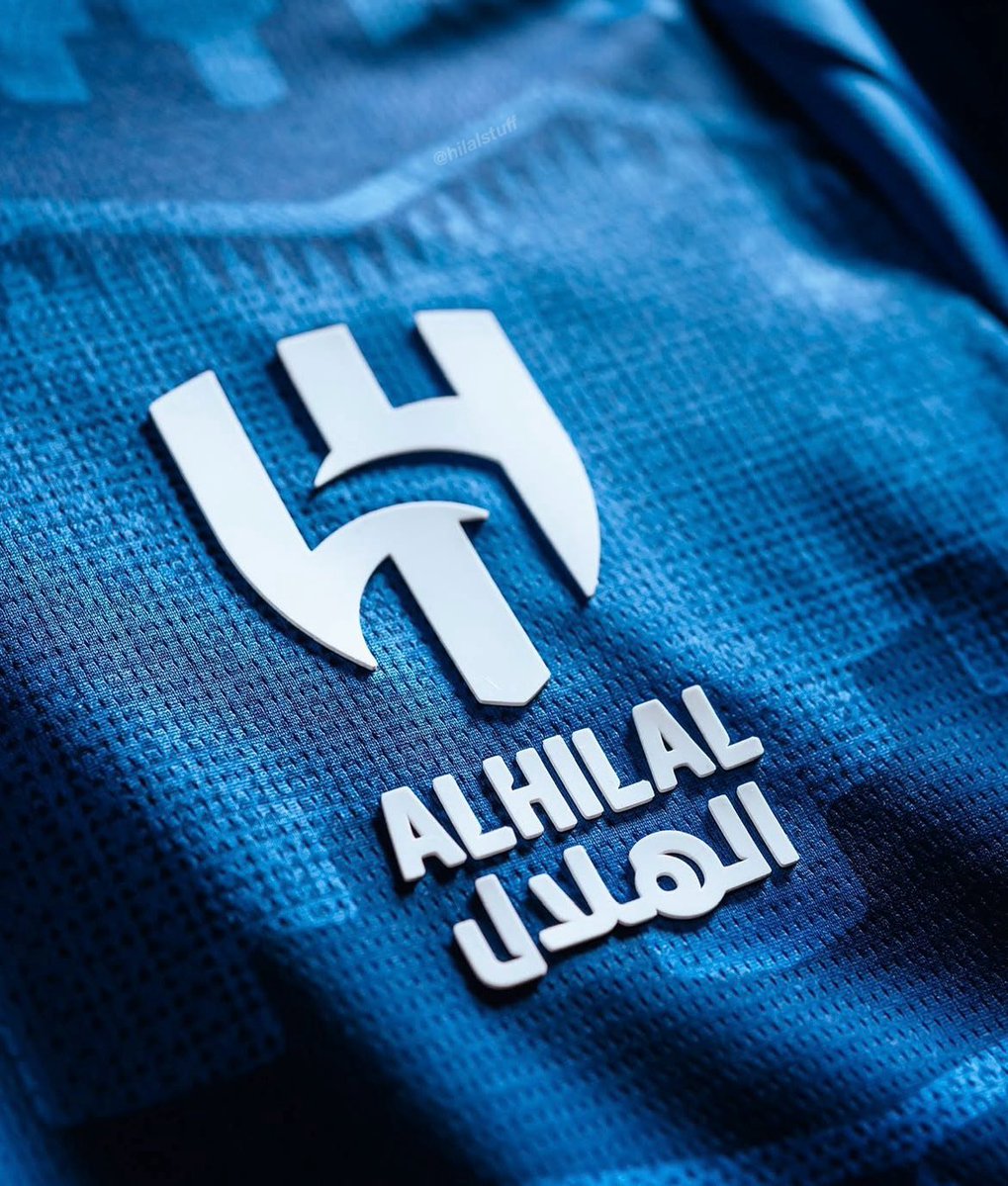 #شاعر_الهلال_الملكي (@alhilalshaeir) on Twitter photo #الهلال
قسم بالله لو فيك اعذلوني
فلا لدِّيت للعاذل واحِنَّك
أنا عاشق قبل مايعرفوني
قبل تكبر معي واكتب بفنَّك
تخيب ضنونهم ماخيبوني
ولاخيَّبت بالاحساس ضنَّك
هلال وبالغلا تسوى عيوني
أشتت فيك عذَّالك والمَّك
#شاعر_الهلال_الملكي
<a href="/Alhilal_FC/">نادي الهلال السعودي</a> #الهلال
قسم بالله لو فيك اعذلوني
فلا لدِّيت للعاذل واحِنَّك
أنا عاشق قبل مايعرفوني
قبل تكبر معي واكتب بفنَّك
تخيب ضنونهم ماخيبوني
ولاخيَّبت بالاحساس ضنَّك
هلال وبالغلا تسوى عيوني
أشتت فيك عذَّالك والمَّك
#شاعر_الهلال_الملكي
<a href="/Alhilal_FC/">نادي الهلال السعودي</a>