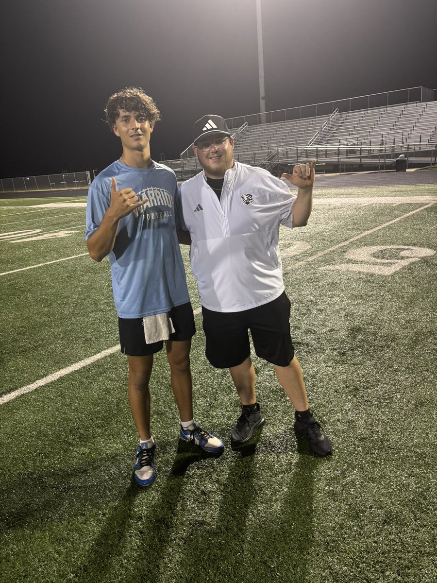 BraydenHDawson1's tweet image. Ended my senior camp season at @UTPBFootball last night. Had a great time being coached by @Kennyhrncir Got a lot of reps and had some great passes during 1on1’s. Next up it’s time to put pads on and get ready for the season
@CoachK__Mac @CoachShultzOL @RyverRodriguez…