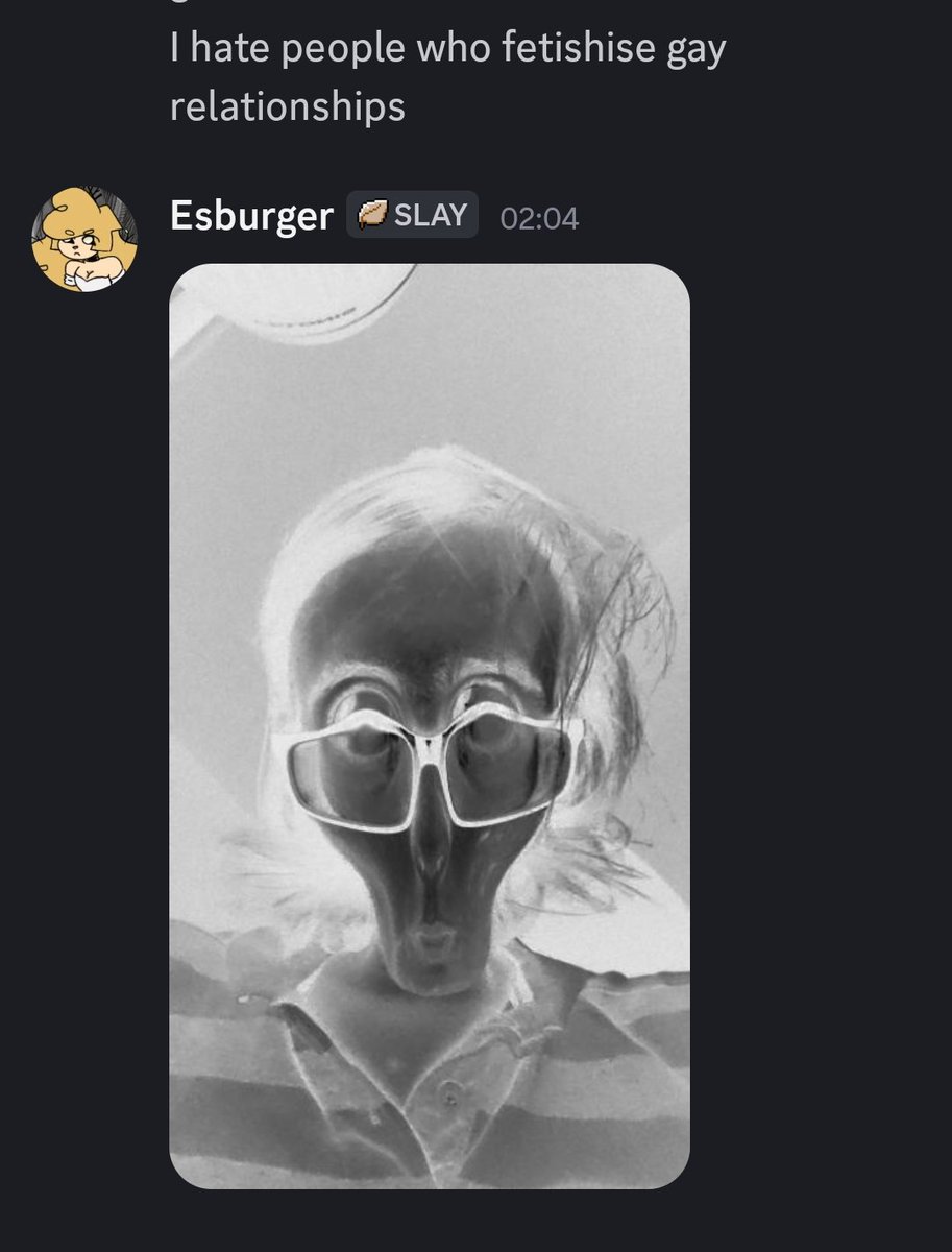 Daemonius_'s tweet image. CANNOT TALK TO THIS GUY