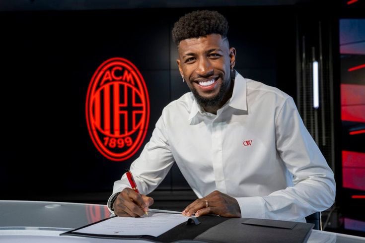 fla_infos's tweet image. Emerson Royal vestirá a camisa 22 no Flamengo e assinará contrato válido por três anos e meio com o clube.
🗞️ @venecasagrande
📸 Reprodução