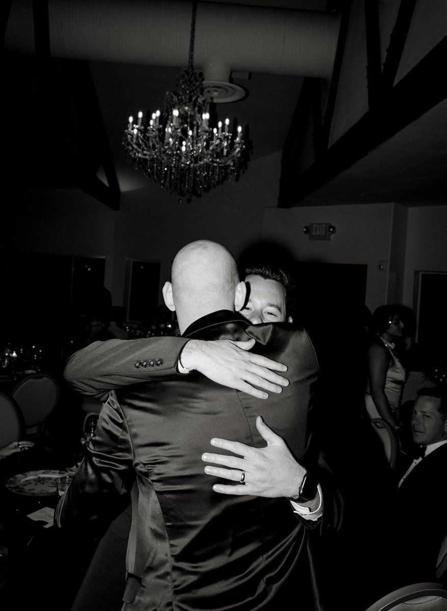 PlumpFun's tweet image. GM . Everyone hug a short person today .