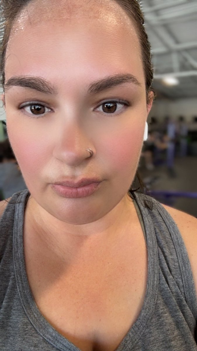 MsDixon7th's tweet image. Gym done ☑️   Time for yard work 😩