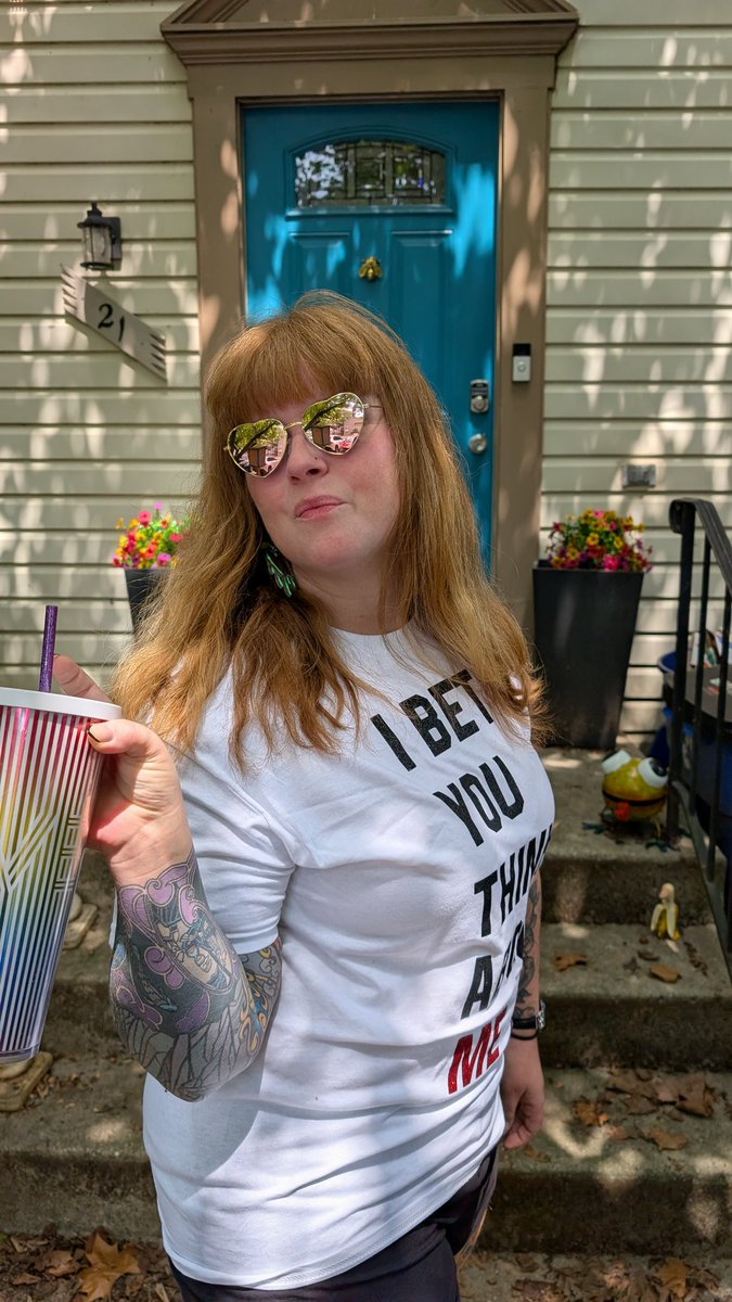 MJHuntsgood's tweet image. honestly I&apos;m just too pretty to be dealing with the world the way it is. 

you are too, darling. it&apos;s decided. we&apos;re going out to brunch. hop in.