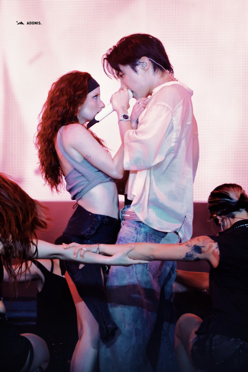 Adonis_Hoseok's tweet image. 250713 Lollapalooza Berlin
Killin’ It Girl
#제이홉 #정호석 #JHOPE #HOBIPALOOZA
#jhopeAtLollapaloozaBerlin
@BTS_twt