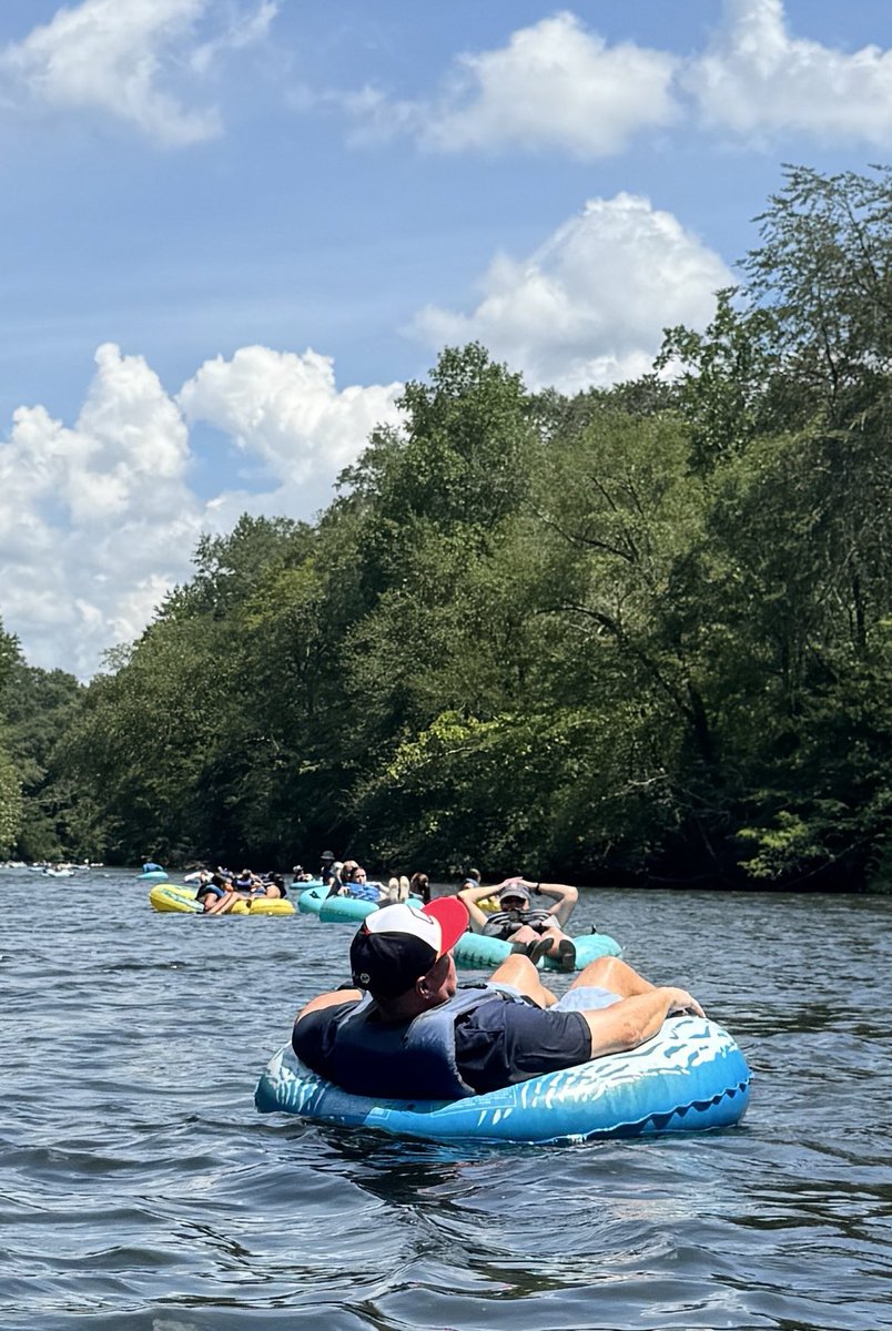 TampaMustangsRT's tweet image. We had a great time tubing in TN with the whole Tampa Mustang RT Family ☀️