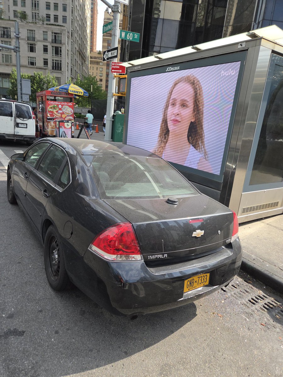placardabuse's tweet image. Oh, you know, just using a @NYPDnews placard that expired more than a year ago to park illegally in a location where it's illegal to use a placard.
#PlacardCorruption
#NYPDinsurrection