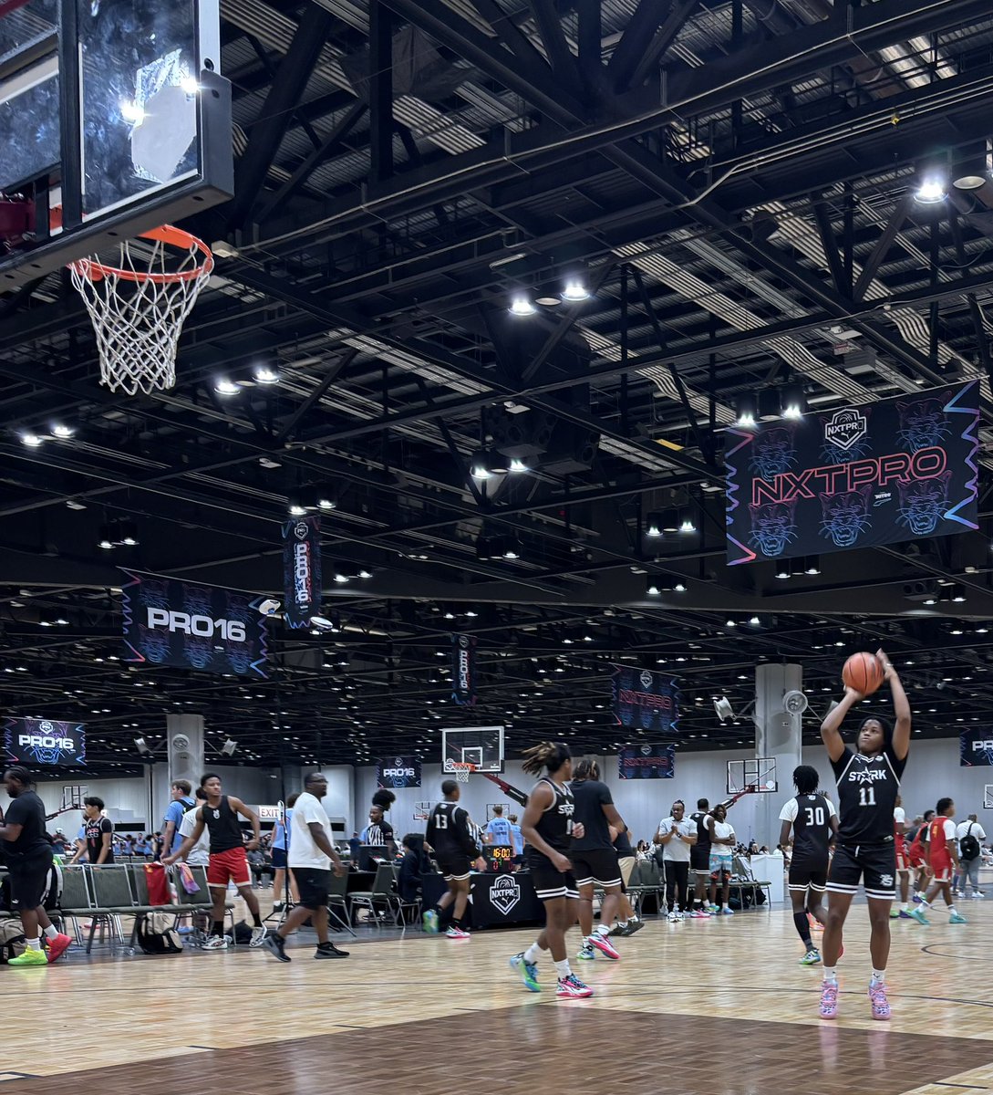 JrMonterrio's tweet image. Signing out of my last year of AAU with my head high. Thanks @NxtProHoops for the platform