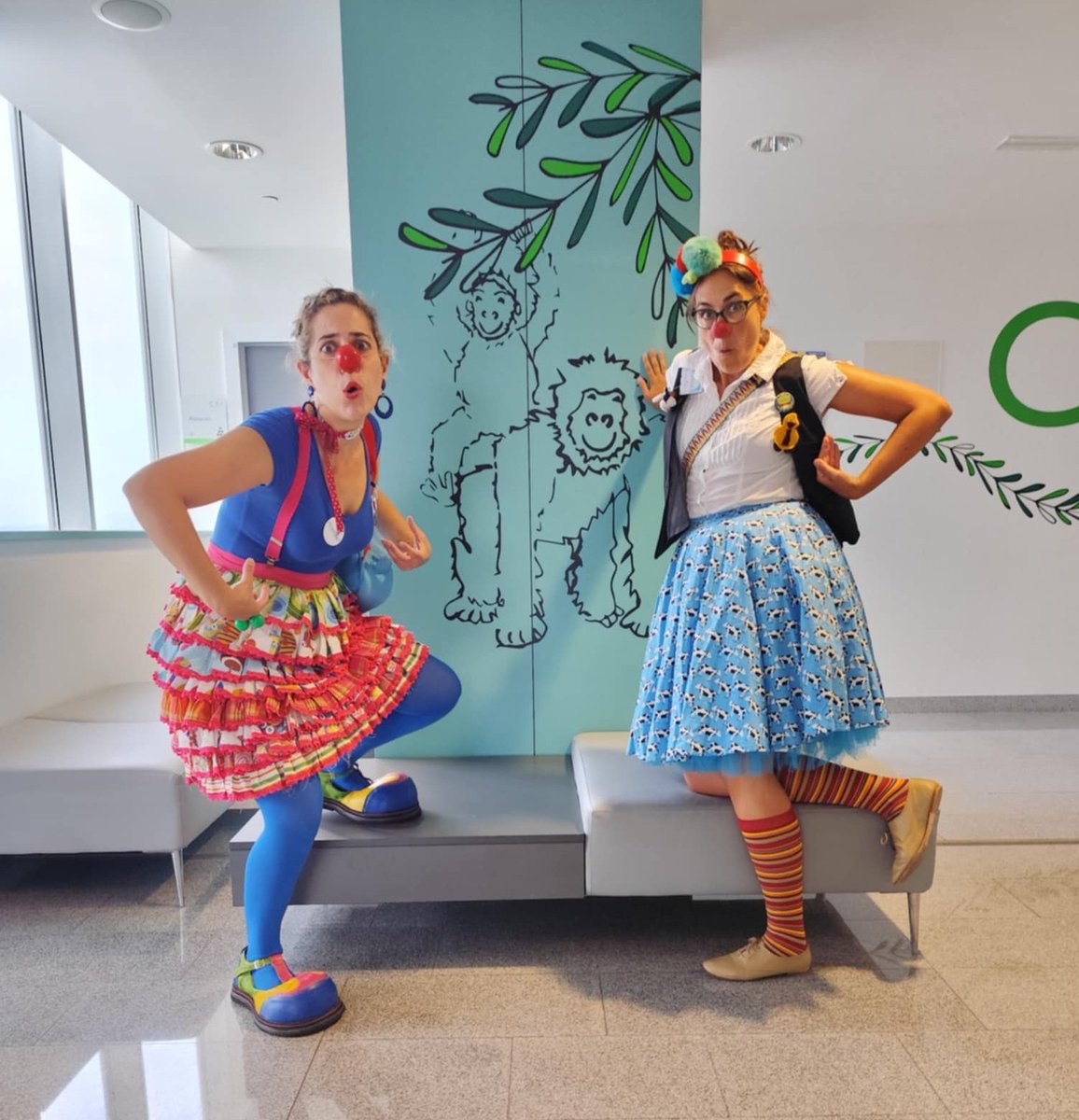 Monerías en el HUCA. 
#clowntigopayasasdehospital