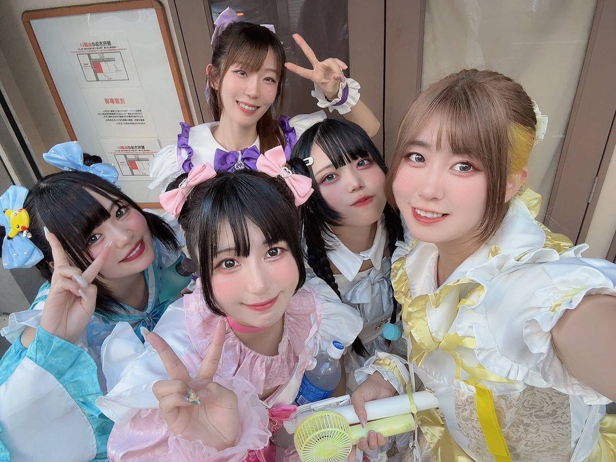 Tiamoa_'s tweet image. 池袋 SOUND PEACE 
「Nage Summit」
#ちあもあセトリ

1.Highlight
2. Re:START!
3.自信を持ってさぁどうぞ

新たな試みの登場シーンを見せつけつつ、初見さんも盛り上がってくれたり、夜駆け付けてくれたちあぷるがいたり、通しでも昼夜違って楽しかったでしょ🤭✌️✨？

対戦ありがとうございました！