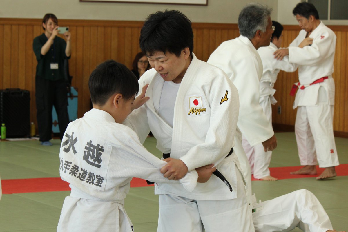 ／
メダリストも登場！🥋
＼

今日から明日にかけて
柔道の聖地 #講道館 で開催中の
「白帯キッズ柔道教室」の様子をご紹介🎵

今日はパラリンピックメダリストの
#広瀬誠 さん #半谷静香 選手も登場✨

明日は同じく講道館で開催される
「全国視覚障害者学生柔道大会」の
見学に行くそうです☺ ht