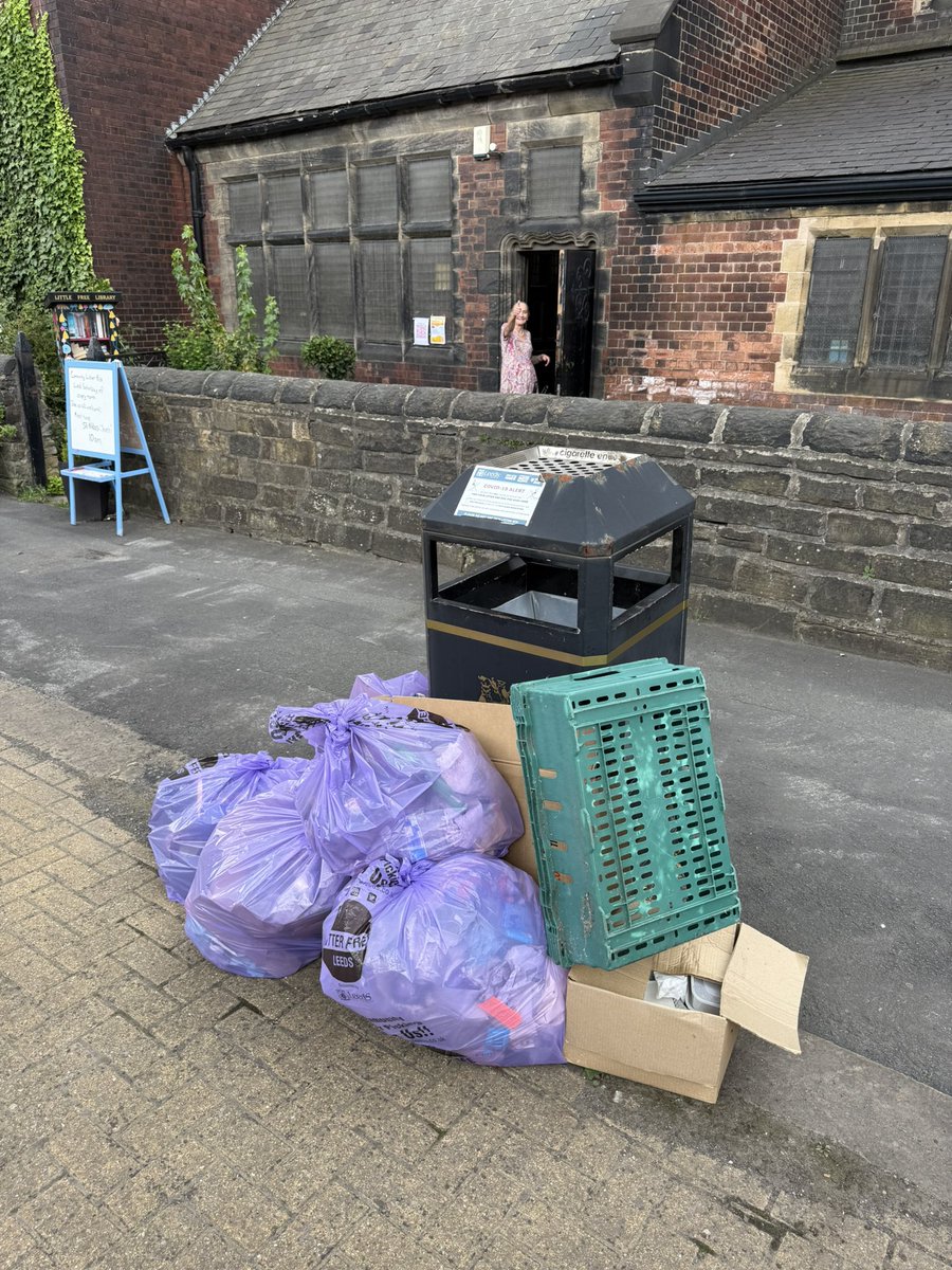 asgharlab's tweet image. Big thanks to our amazing volunteers from Cross Green Litter picking team which takes place last Saturday of the month.They did an awesome job, litter picking is brilliant for daily steps & fresh air, all while making a real difference in our community. #Burmantofts #RichmondHill