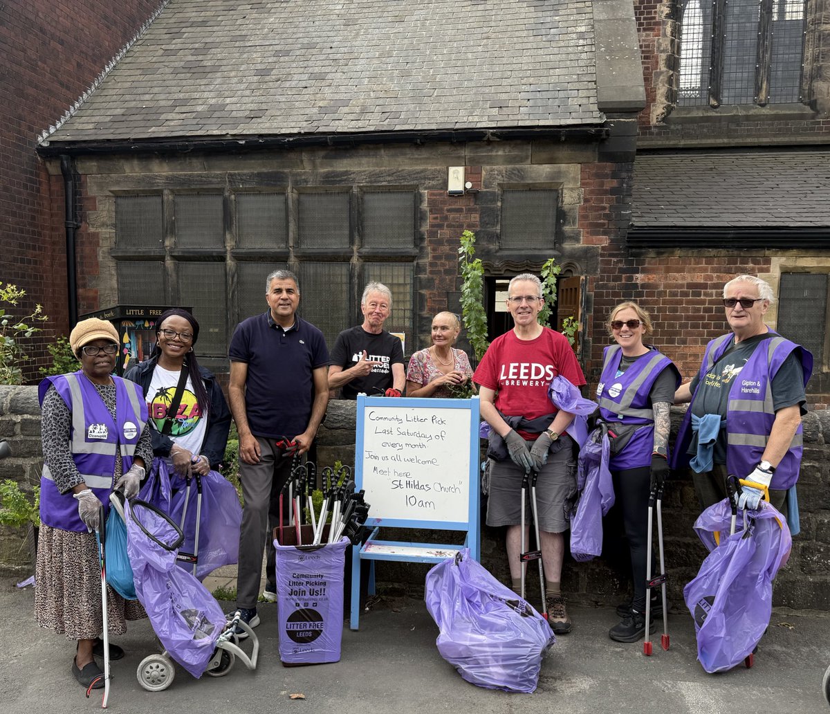 asgharlab's tweet image. Big thanks to our amazing volunteers from Cross Green Litter picking team which takes place last Saturday of the month.They did an awesome job, litter picking is brilliant for daily steps & fresh air, all while making a real difference in our community. #Burmantofts #RichmondHill