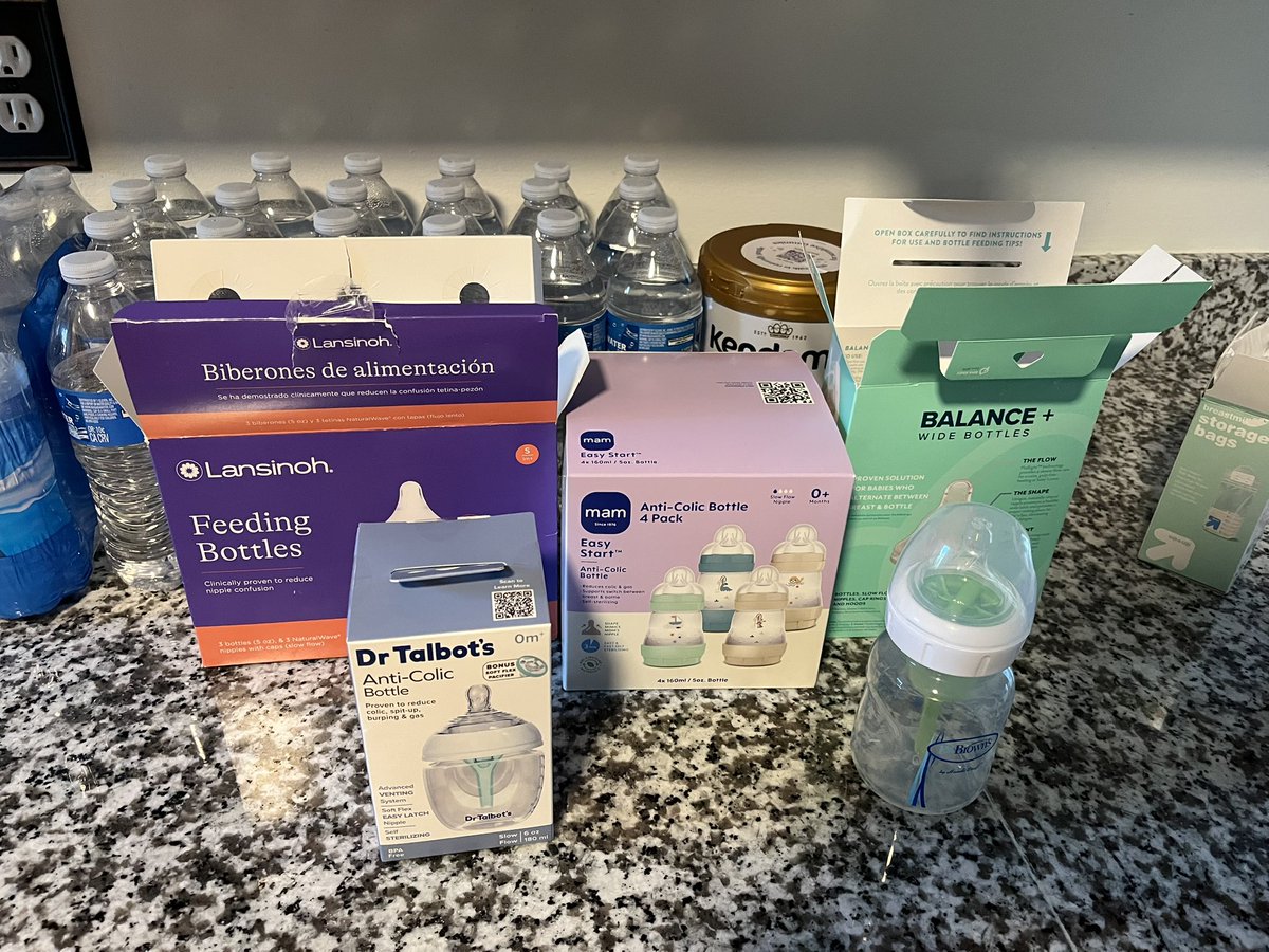 iWomansplainer's tweet image. My engineering degree is coming in handy as I’m about to run a freaking DOE to find the best food + bottle combo to get my baby gaining weight