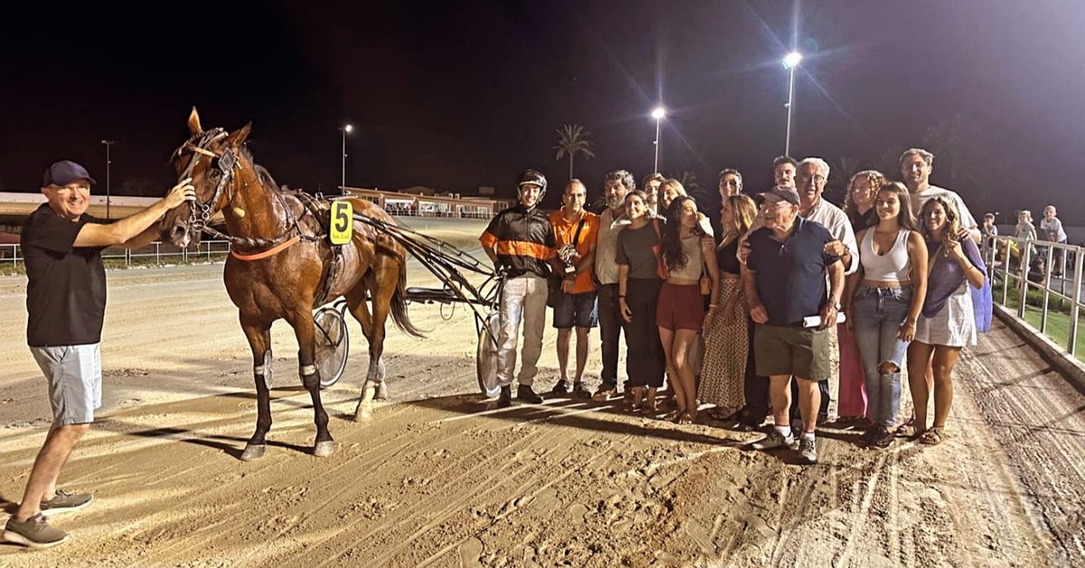💚Gracias a Frank Ouvrie y Pierre Yves Verva por acompañarnos. Son dos de los mejores menadors franceses.

🌙Noche de trot 🐎

@instituthm