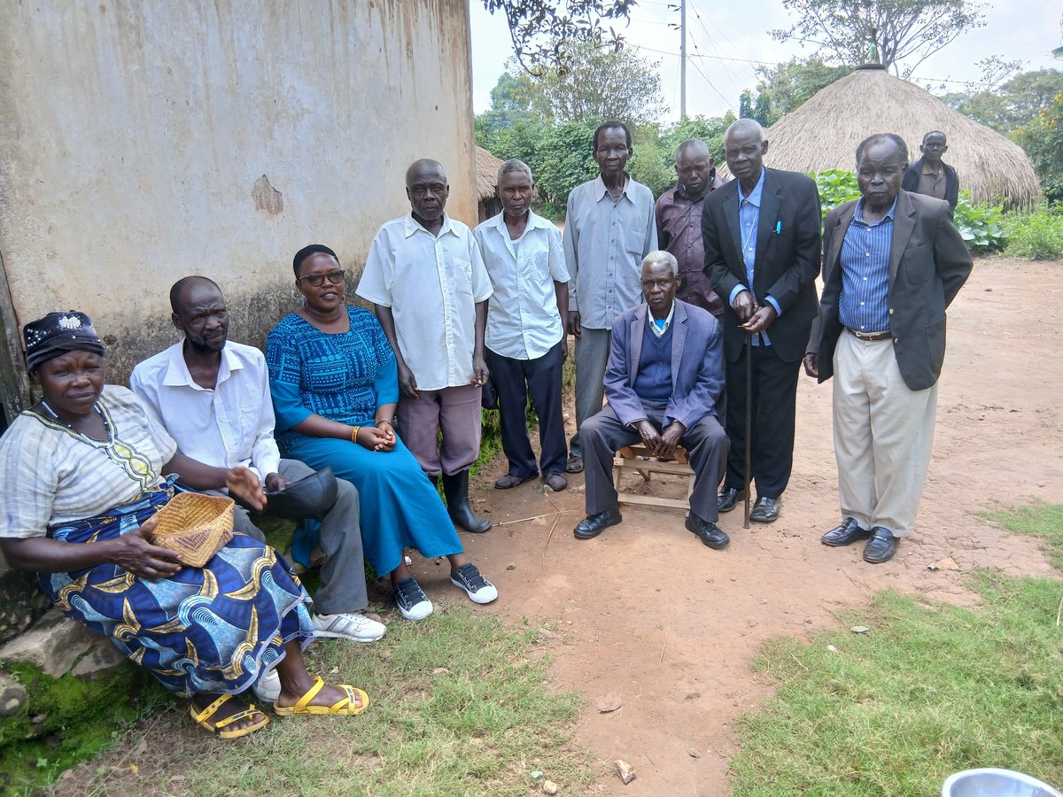 AdongSarah5's tweet image. A humble servant of God!
Thank you elders of Jupagatha, Tanga, Paidha.
Mama Zombo-Yoleng, A New Face, a Fresh Start for Zombo.
Good afternoon friends.