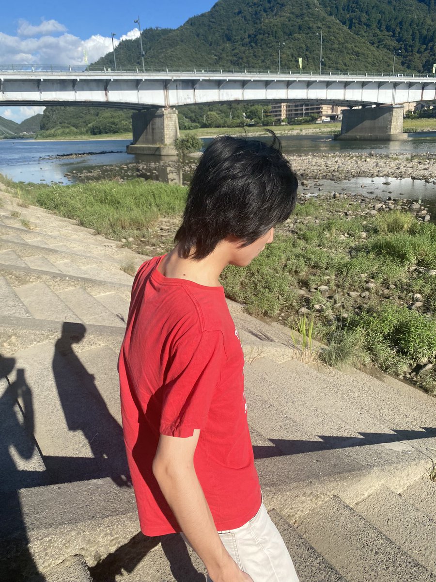 YTmkYesGUwQBQEv's tweet image. 今日は、夕方5時から金華山におでかけにいきました
ロープウェイの中で大きな声を出すので静か🤫にを連発してました
頂上につくと、見える景色をみて、『かわ』
『おふね』『じどうしゃ』と見えるものを言っていました
長良川でも少し水あそびをしました
たのしそうでした
#自閉症
#最重度知的障がい
