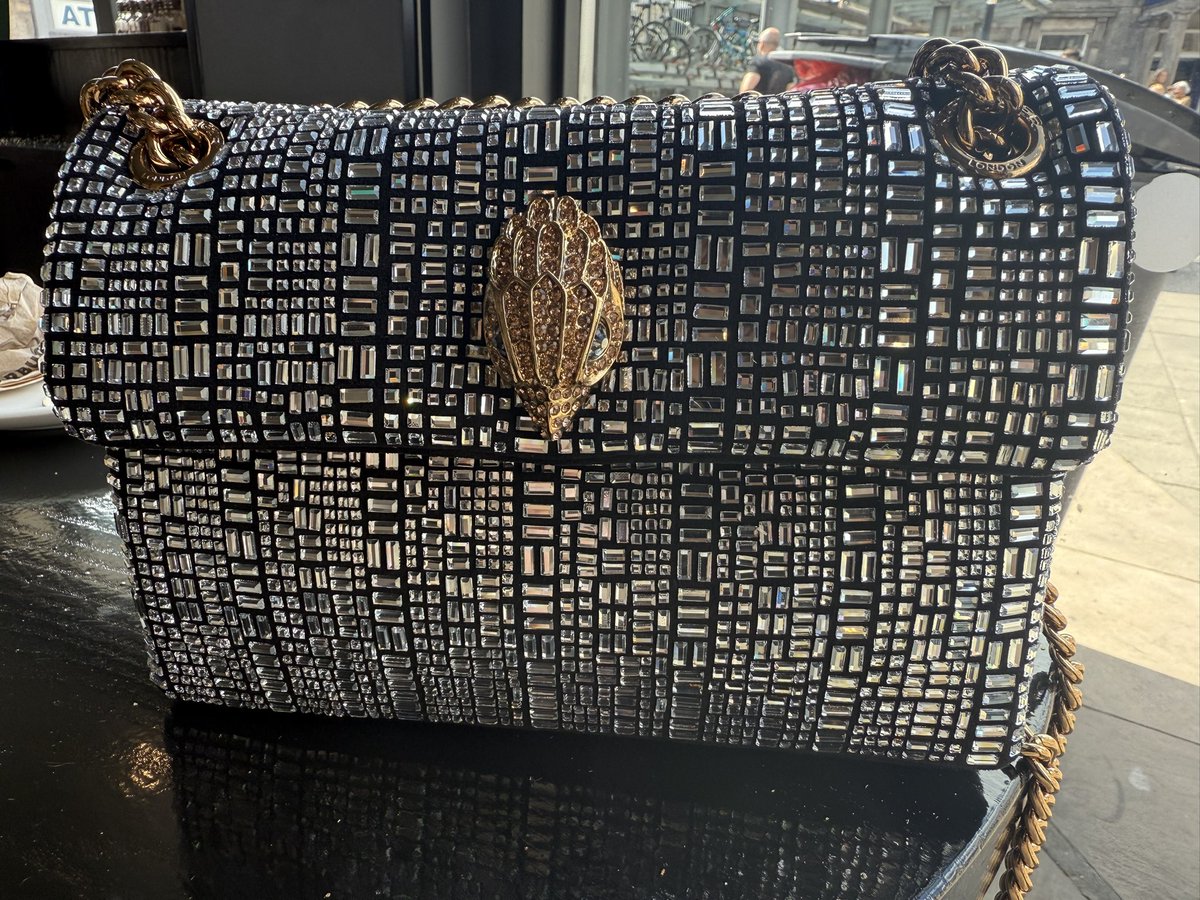 Balavage's tweet image. Can we please talk about the bag? 😍 @kurtgeiger #fashion #bags