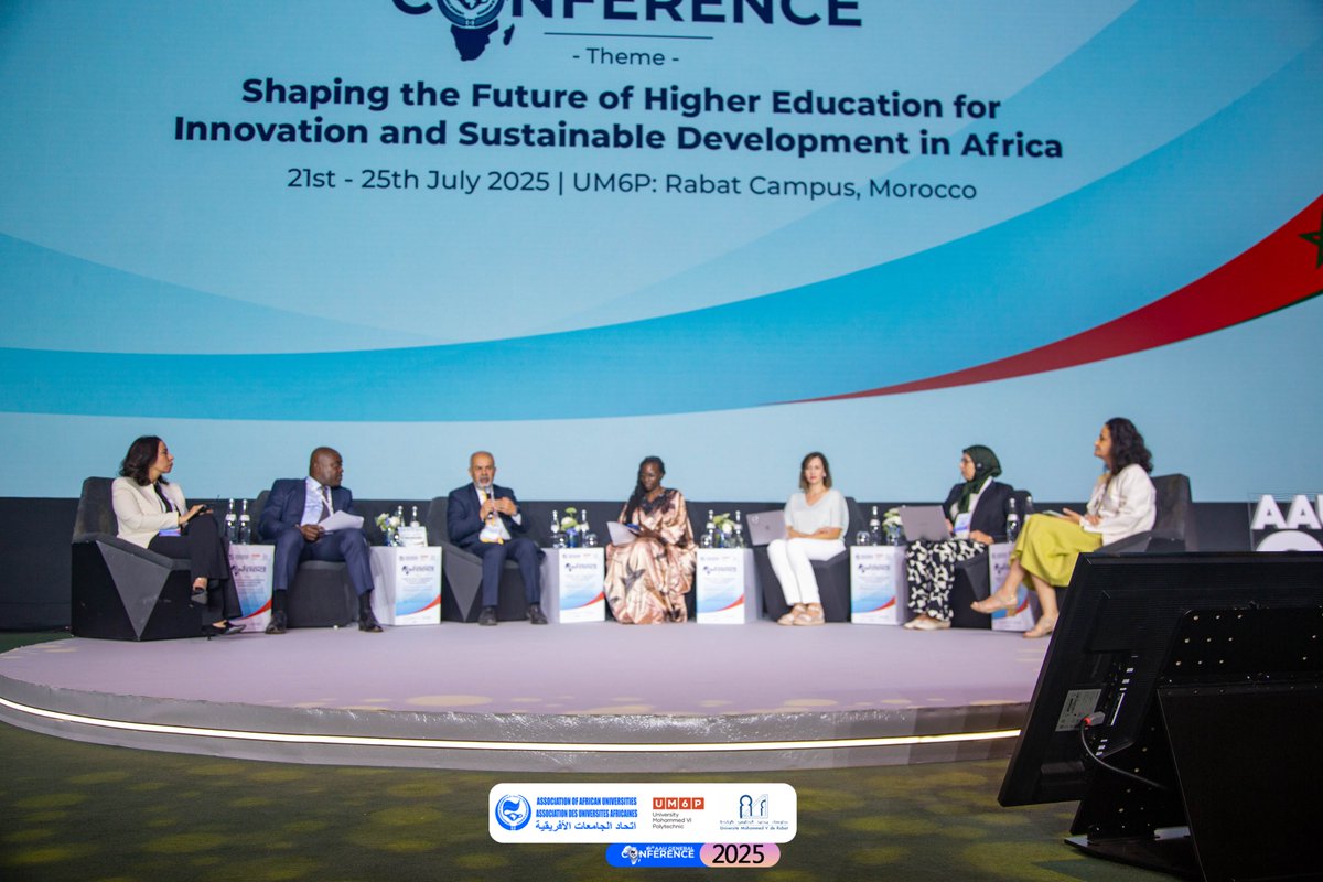 AAU_67's tweet image. At the National Open Science Dialogue during #GENCON25, speakers emphasized that open science is not just about access—it's a political and ethical imperative. Publicly funded research should be accessible. From aligning with @UNESCO's 2021 recommendations to enabling #AI,…
