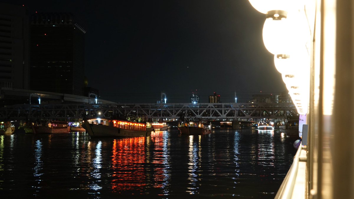 nirunno's tweet image. 母ちゃんと10年ぶりに花火見に行った
奮発して屋形船🚤🎆