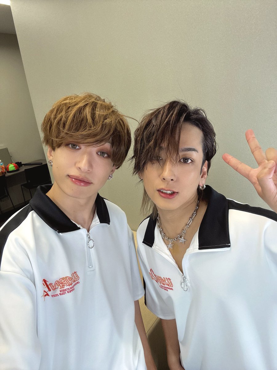 浦島坂田船夏ツアー2025 WARN12G

神戸公演！初めましてGLION！

飛ばしすぎてエンストしかけました

でもしませんでした

そうなんです！！楽しかったということです！

ありがとー！

志麻セエエエエエン！！！！