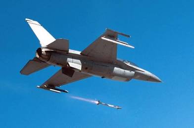 BruceConspiracy's tweet image. Have you heard of the UFO and an F-16 collision?
On January 19, 2023, a U.S. Air Force F-16D Viper, a two-seat variant of the multirole fighter jet, was struck by an unidentified object during a training mission over the Barry Goldwater Range near Gila Bend, Arizona. This…