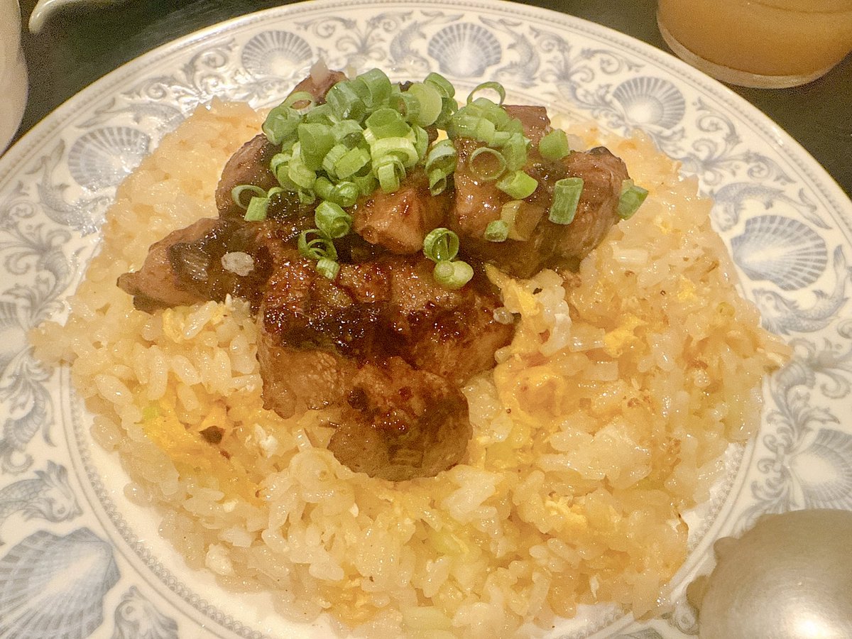 imasaki1024's tweet image. 今日の夜は地元のちょっとゴージャスな中華料理屋へ🤤とうもろこしの春巻きなど、夏らしいメニューを食べられて大満足🌽外食は自分で作れない物を食べられるのが醍醐味🧡美味しかったーーー!!