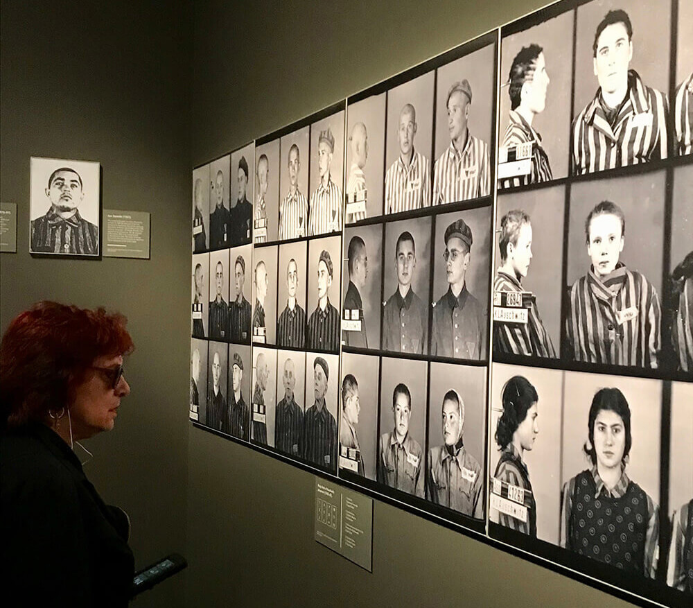 auschwitzxhibit's tweet image. The @auschwitzxhibit portrays the complex reality of Auschwitz, symbol of the Nazi horror, and the world of victims and perpetrators with a clear goal – to elucidate how such a place could come into being and dig into how its existence has determined our present worldview.