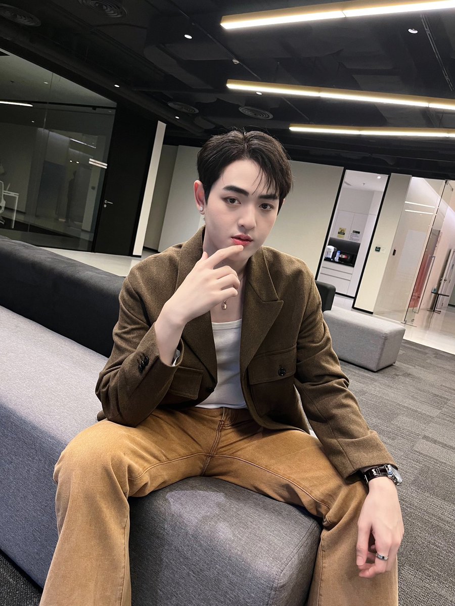 Level8ent tweet media