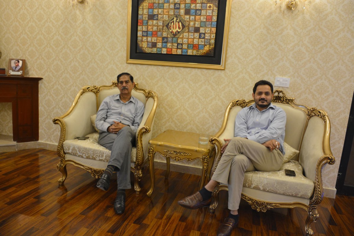 PPP_Org's tweet image. گورنر خیبرپختونخوا فیصل کریم کنڈی کی گورنر ہاؤس اسلام آباد میں سینئر صحافیوں سے غیر رسمی ملاقات
اسلام آباد: گورنر خیبرپختونخوا فیصل کریم کنڈی اور پاکستان پیپلزپارٹی کے مرکزی سیکرٹری اطلاعات ندیم افضل چن نے گورنر ہاؤس اسلام آباد میں معروف صحافیوں سے غیر رسمی ملاقات کی، جس میں ملک…