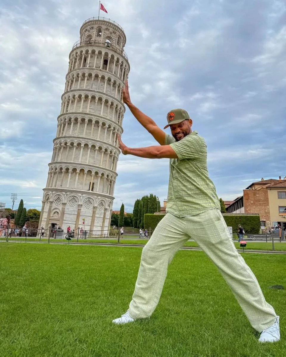 Vpertweet's tweet image. #WillSmith #Pisa