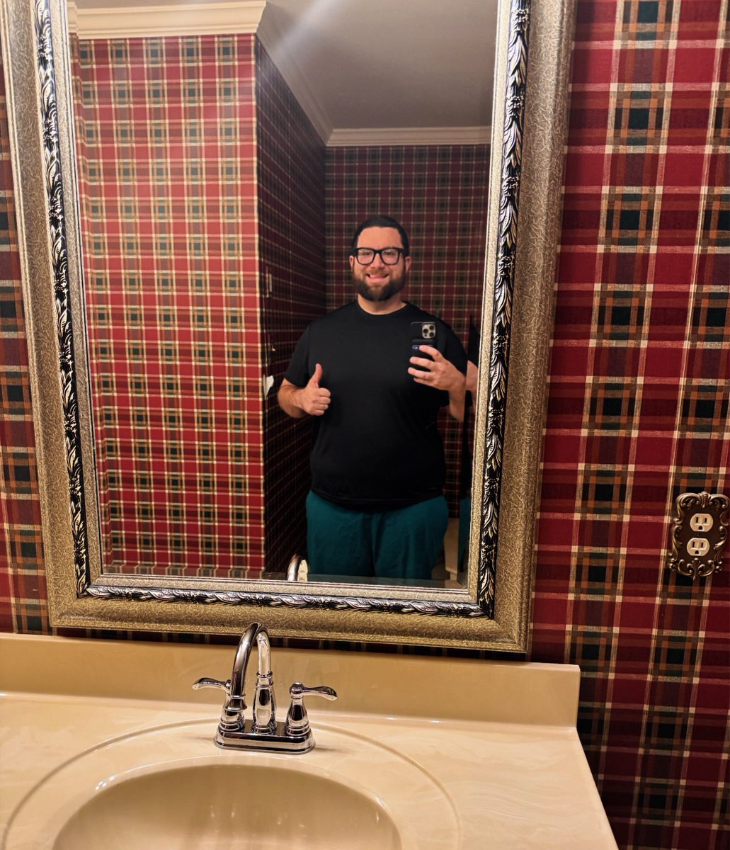 DaveEDanna's tweet image. In that 300sqft studio apartment I started in it was hard to sleep because of my neighbors & because it’s probably always hard to sleep in Baltimore 😅 It was also because I weighed 400lbs & had $60k in credit card debt (plus student loans).
Now it’s hard to sleep in forever…