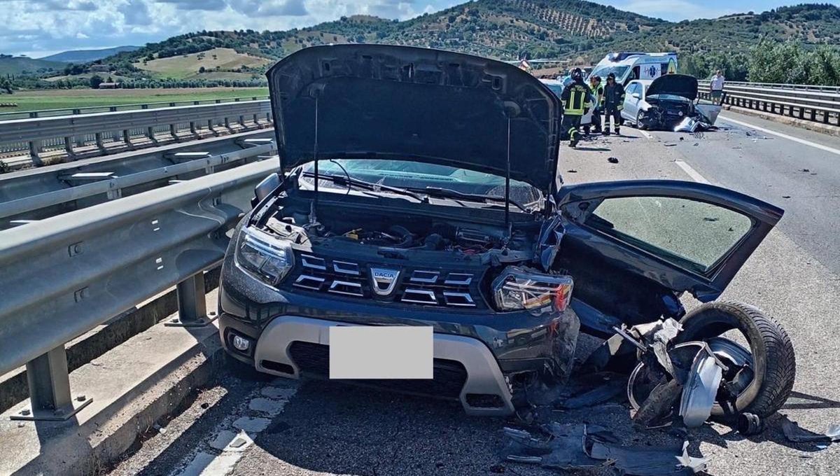 rep_firenze's tweet image. Aurelia chiusa tra Grosseto sud e est per un incidente firenze.repubblica.it/cronaca/2025/0…