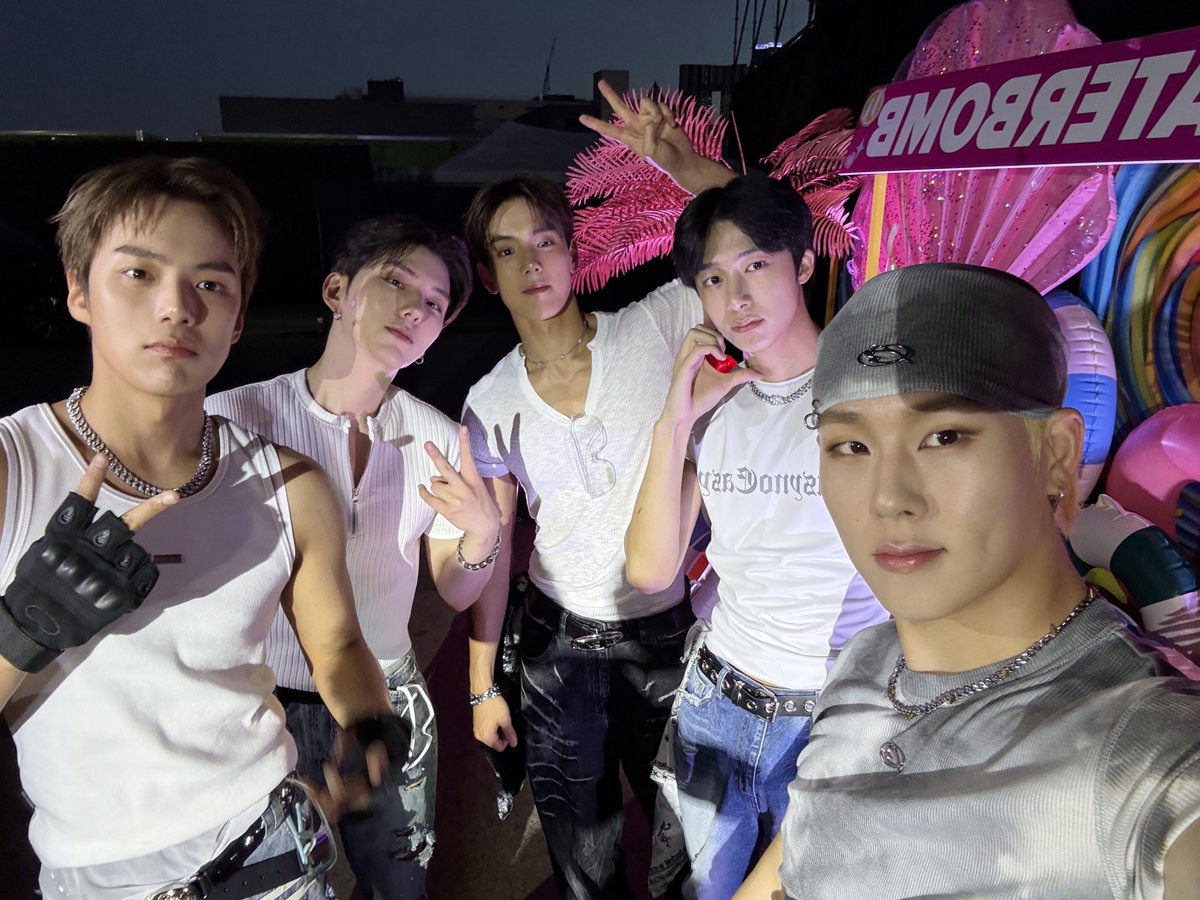 monstax モネク　モンエク　サイン 4fd09af52fc5afefeb3593c72bcdf8