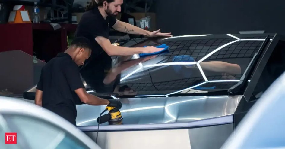 Tesla may launch its robotaxi service in the San Francisco Bay Area this weekend! Some owners could soon receive invites to try self-driving rides.  economictimes.indiatimes.com/news/internati…