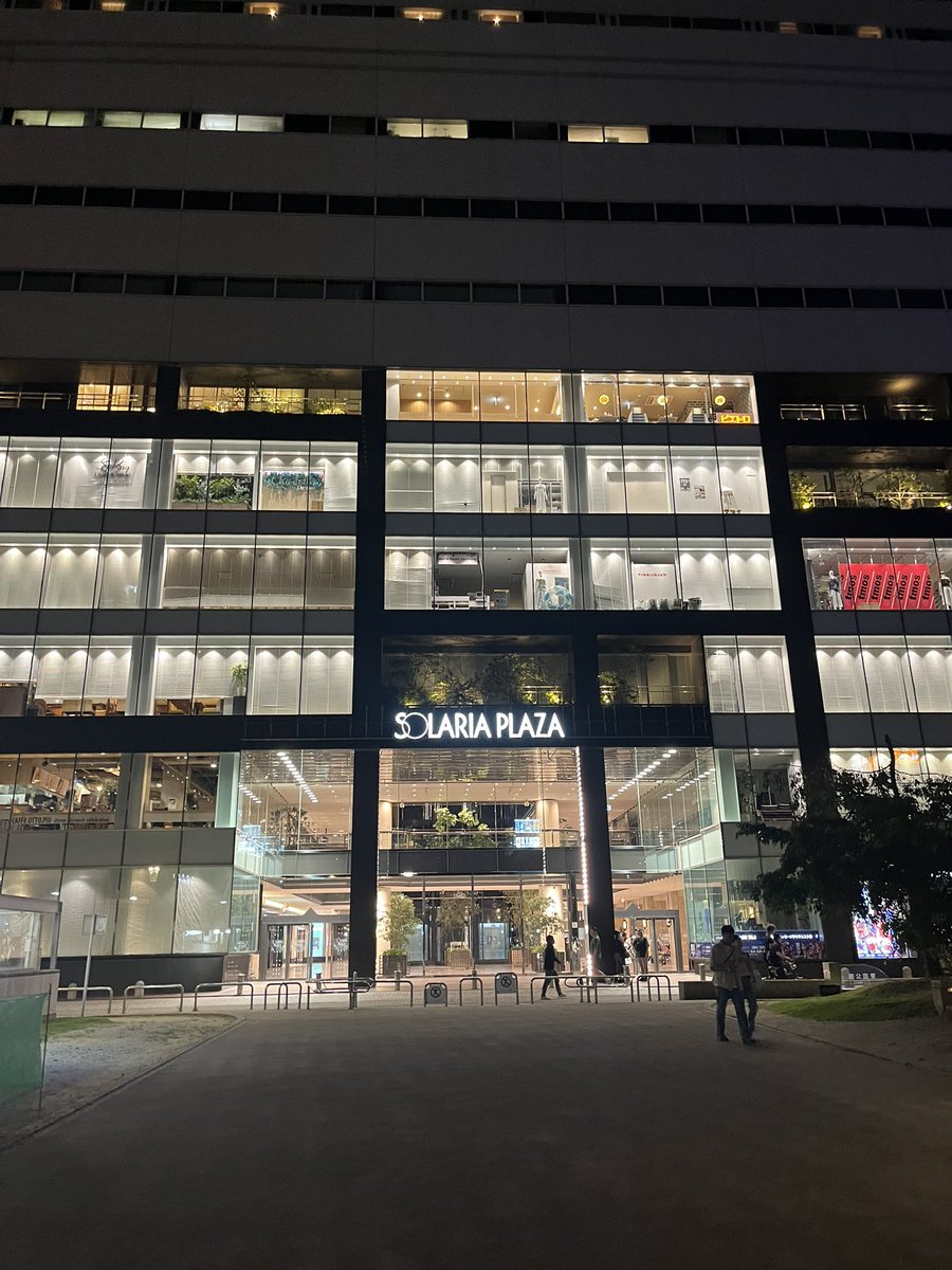 official_DAMNED's tweet image. 警固公園SOLARIA PLAZA前でやってます📍

1時間ほどです。

お越しください🫡
