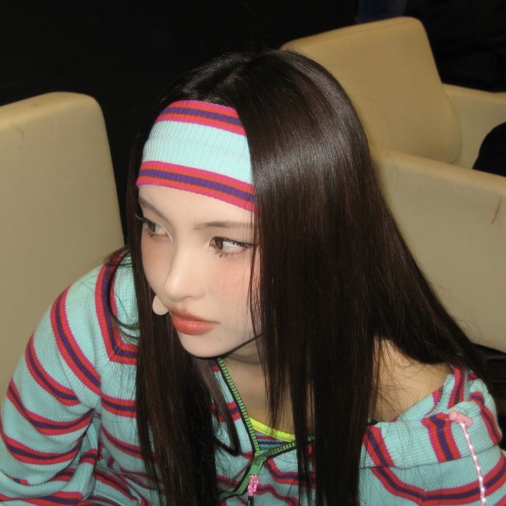 litism89's tweet image. 노윤아 너 잘 들어. 헤어밴드 너보다 더 잘 받는 사람 이 지구 상에 1나더 없어 미친