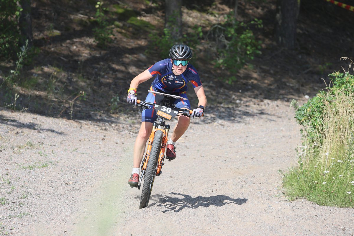 SuunnistusSSL's tweet image. Tomi Nykänen ja Antonia Haga pyöräsuunnistuksen SM-keskimatkan mestarit Vihdin Nummelassa. Tulokset: navisport.com/events/1dc5a83…

#mtbo #suunnistus #pyorasuunnistus